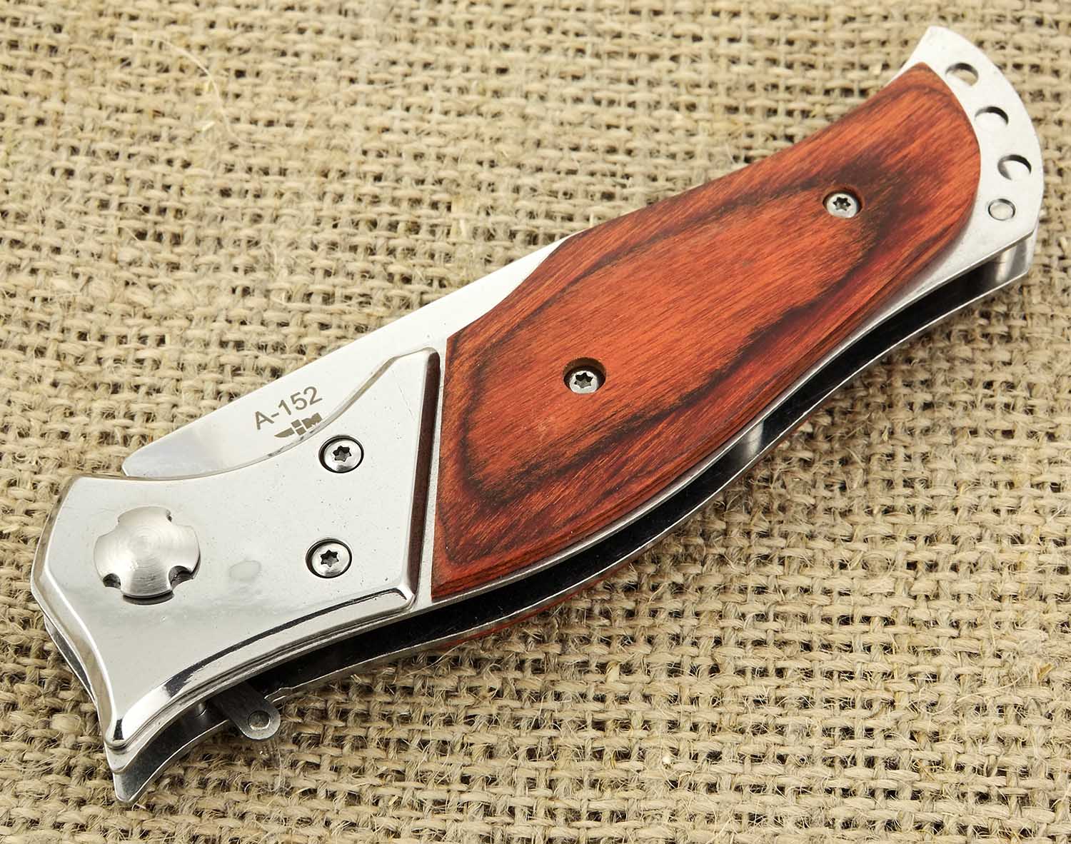 Нож автоматический выкидной с деревянной рукоятью Ножемир Омуль A-152 .
