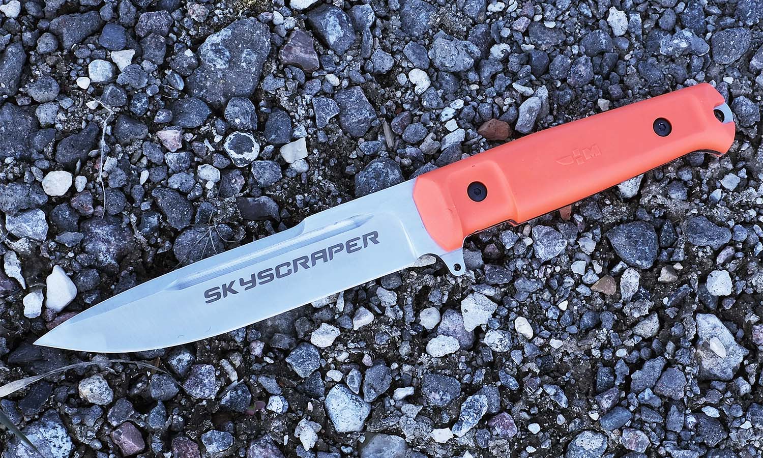 Нож туристический цельнометаллический с пластиковыми ножнами Ножемир Skyscraper H-185SO-1