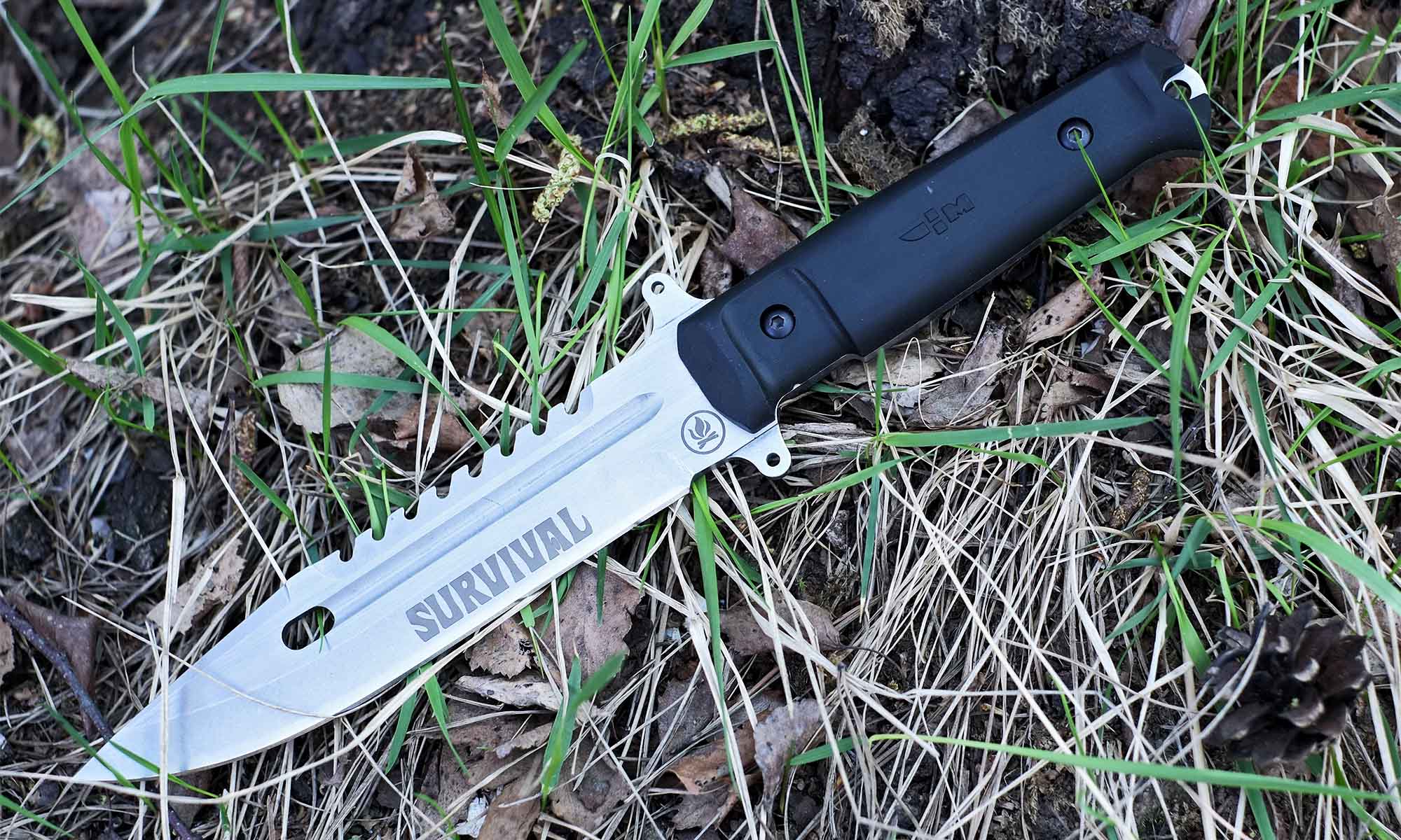 Нож выживания туристический цельнометаллический с нейлоновыми ножнами Ножемир Survival H-193
